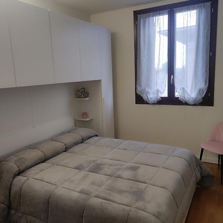 Appartamento Deny & Carol'S House - App. 33 Somma Lombardo Esterno foto