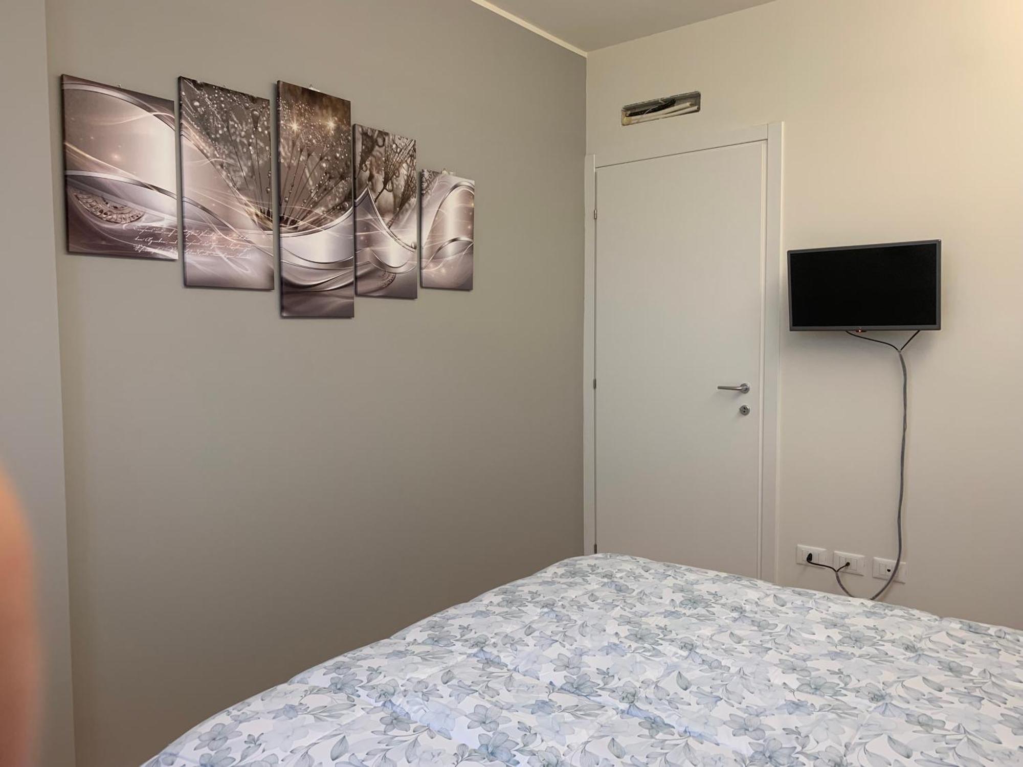 Appartamento Deny & Carol'S House - App. 33 Somma Lombardo Esterno foto