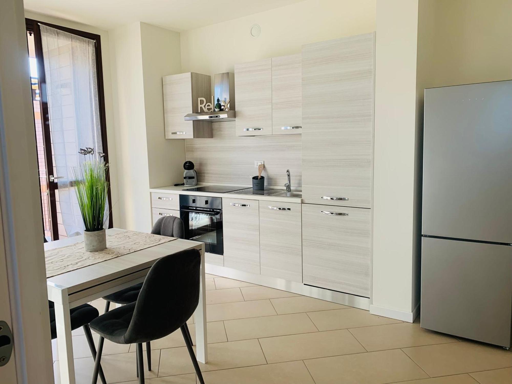 Appartamento Deny & Carol'S House - App. 33 Somma Lombardo Esterno foto