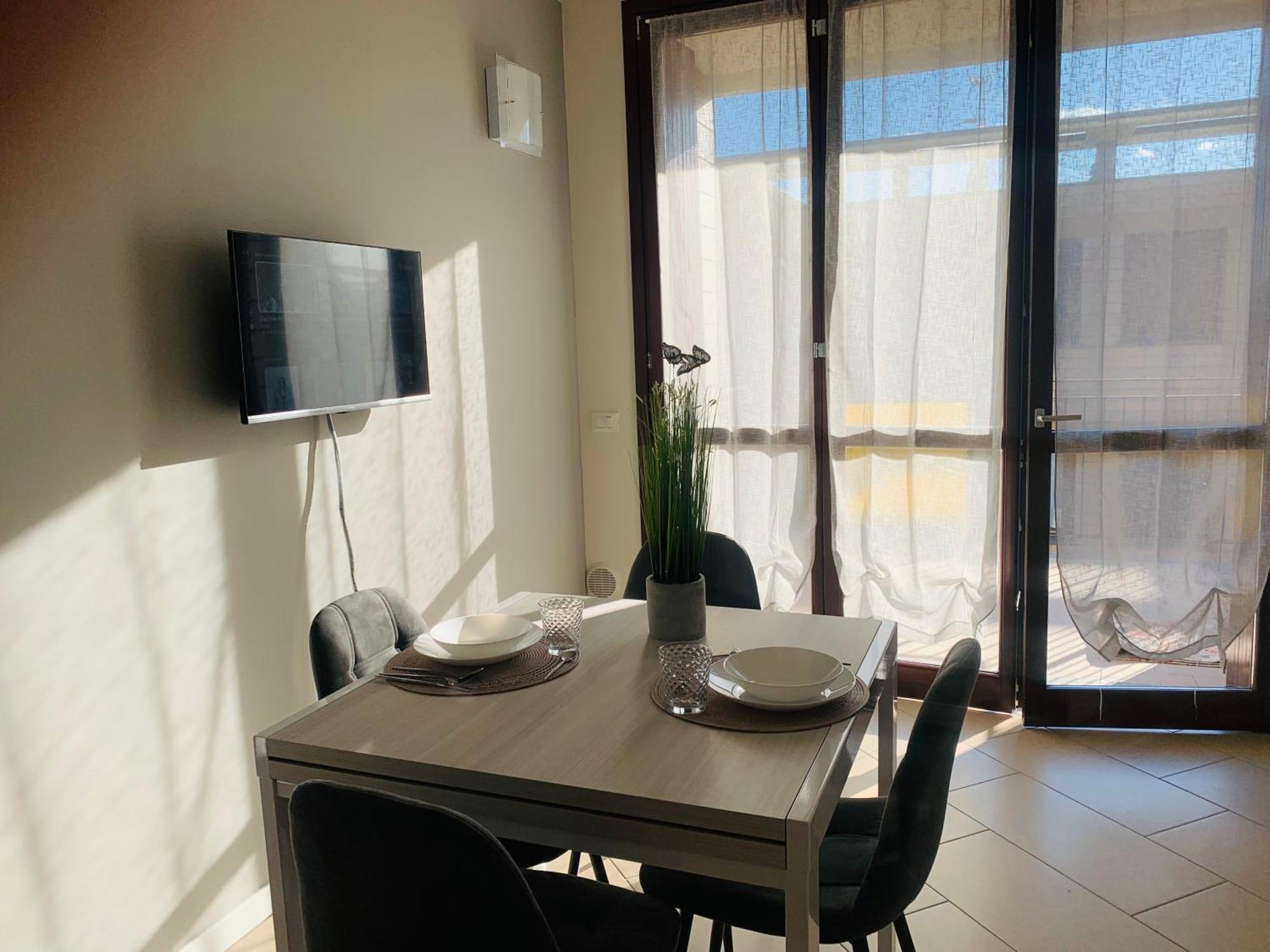 Appartamento Deny & Carol'S House - App. 33 Somma Lombardo Esterno foto