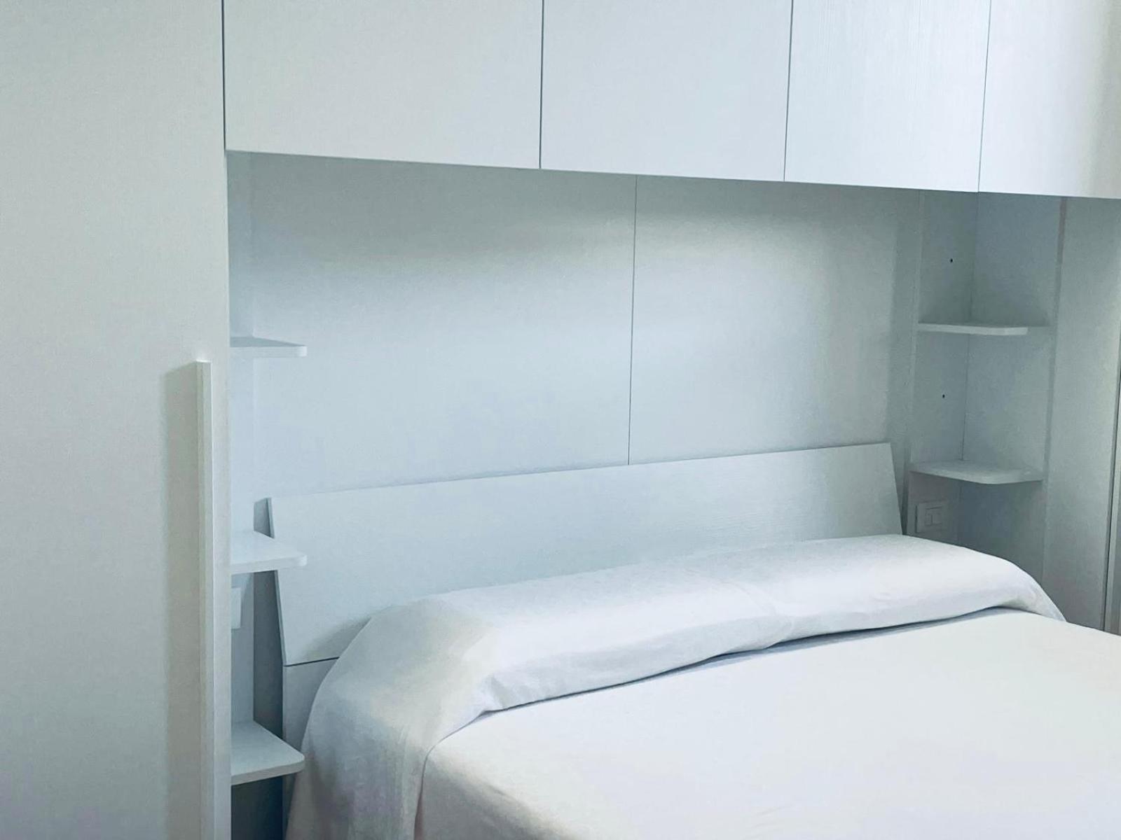 Appartamento Deny & Carol'S House - App. 33 Somma Lombardo Esterno foto